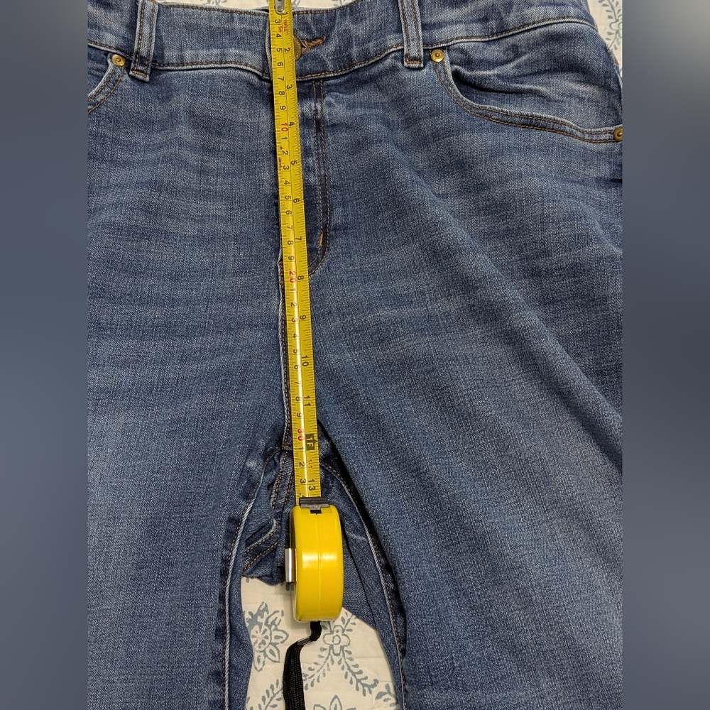 Lane Bryant Curvy Fit Stretch Jeans/2 Pair/Size 18 - Picture 4 of 7